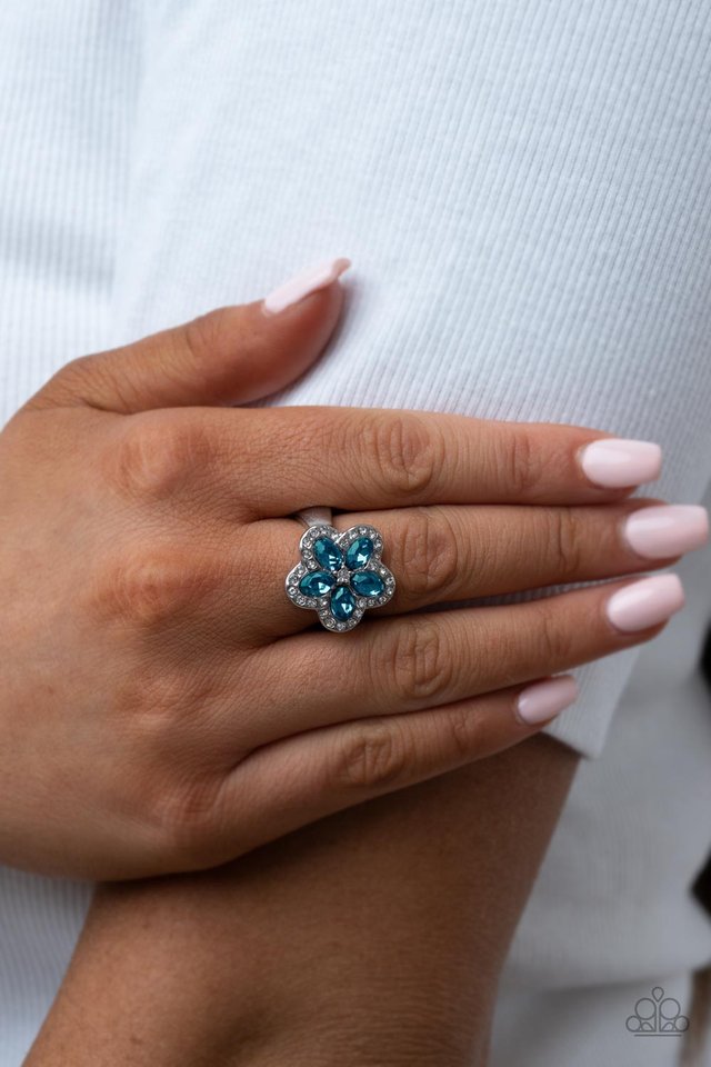 Efflorescent Envy - Blue - Paparazzi Ring Image