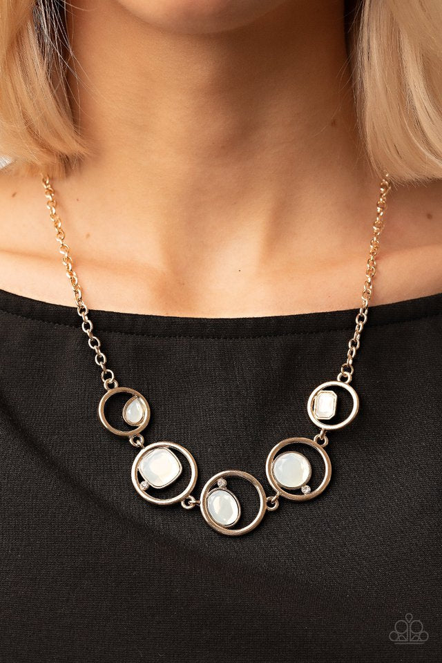 ​Big Night Out - Gold - Paparazzi Necklace Image