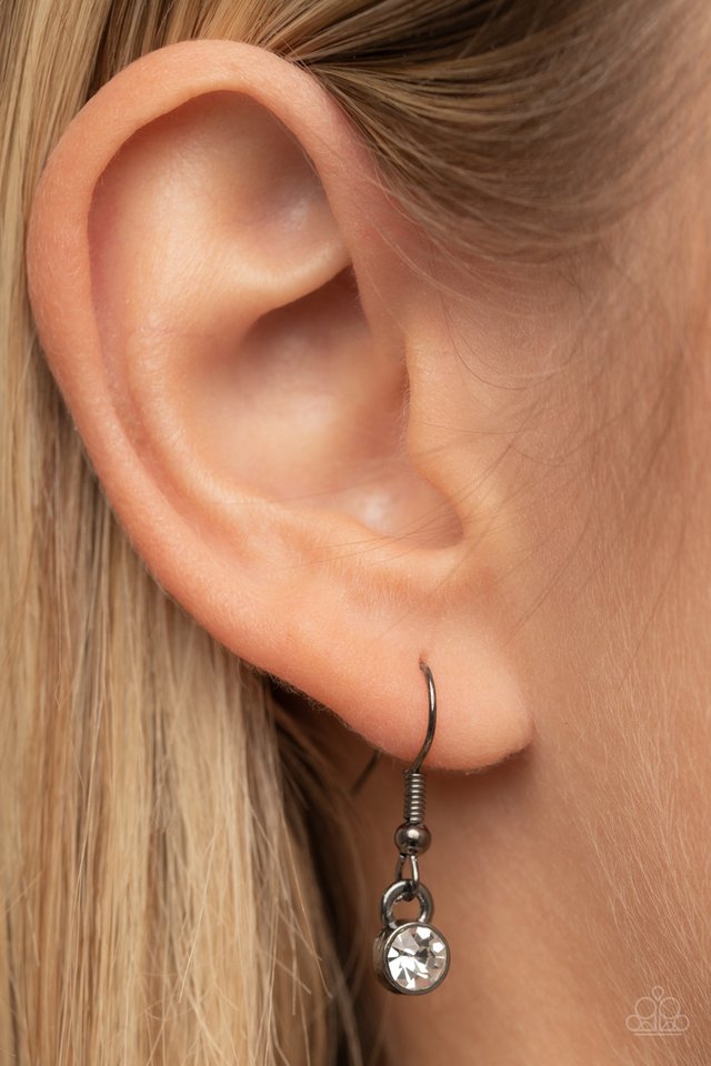 Extravagant Extravaganza - Black - Paparazzi Necklace Image