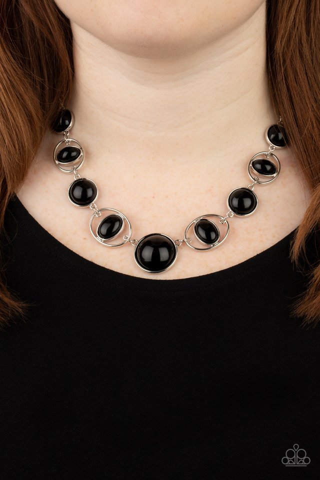Eye of the BEAD-holder - Black - Paparazzi Necklace Image