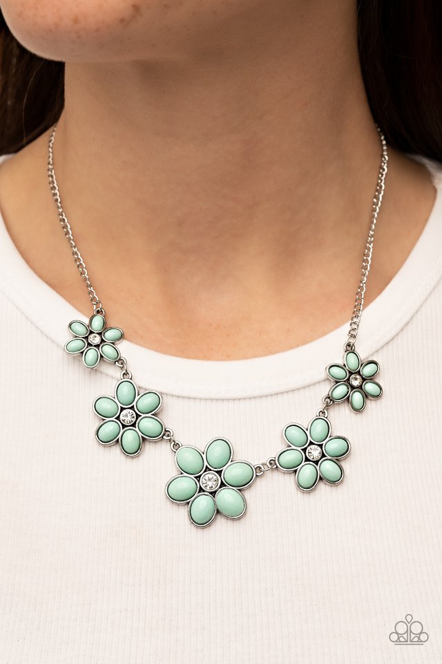 ​Prairie Party - Green - Paparazzi Necklace Image