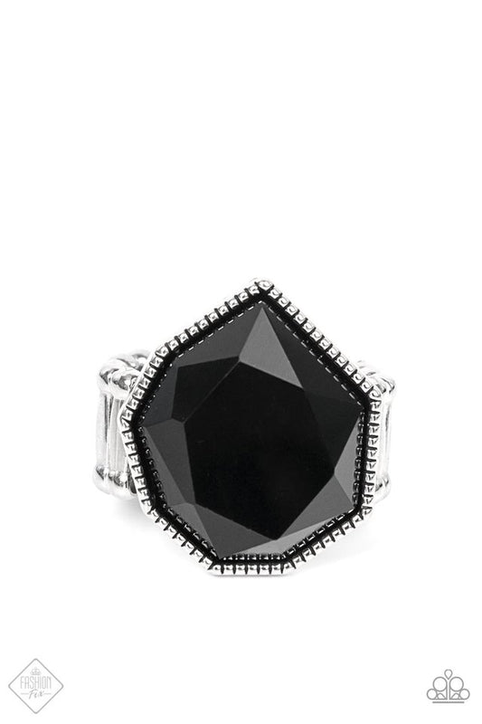 Dynamically Defaced - Black - Paparazzi Ring Image
