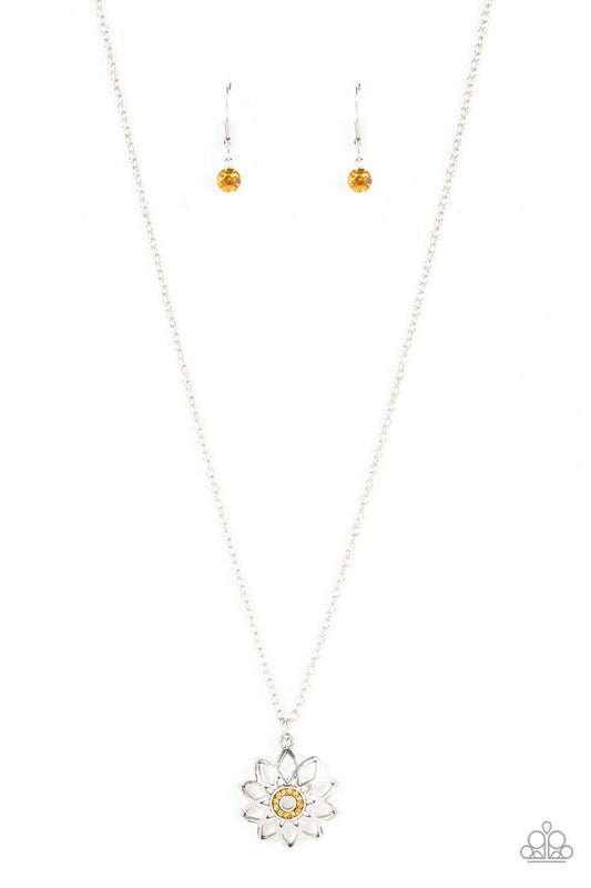 Farmstead Fairytale - Yellow - Paparazzi Necklace Image