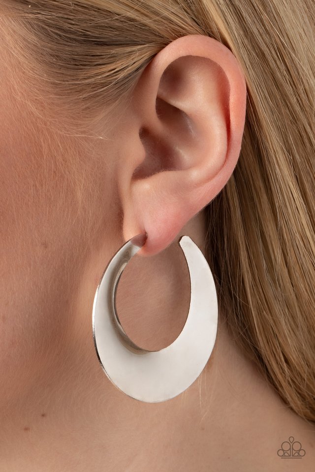 Power Curves - Silver - Paparazzi Earring Image