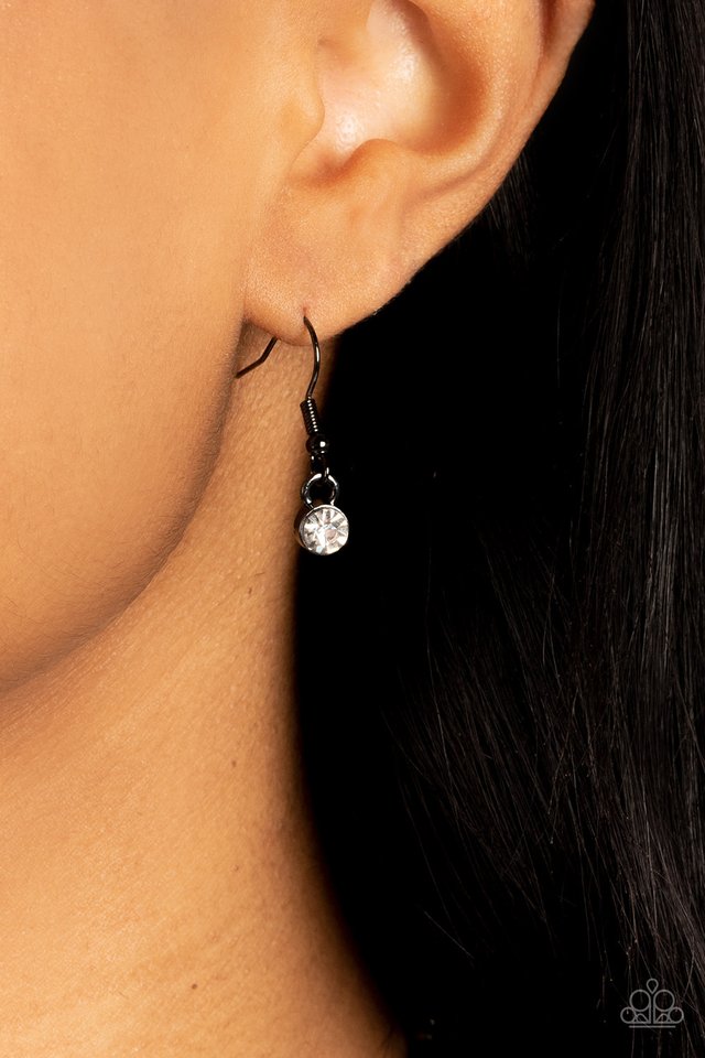 Under the Northern Lights - Black - Paparazzi Necklace Image