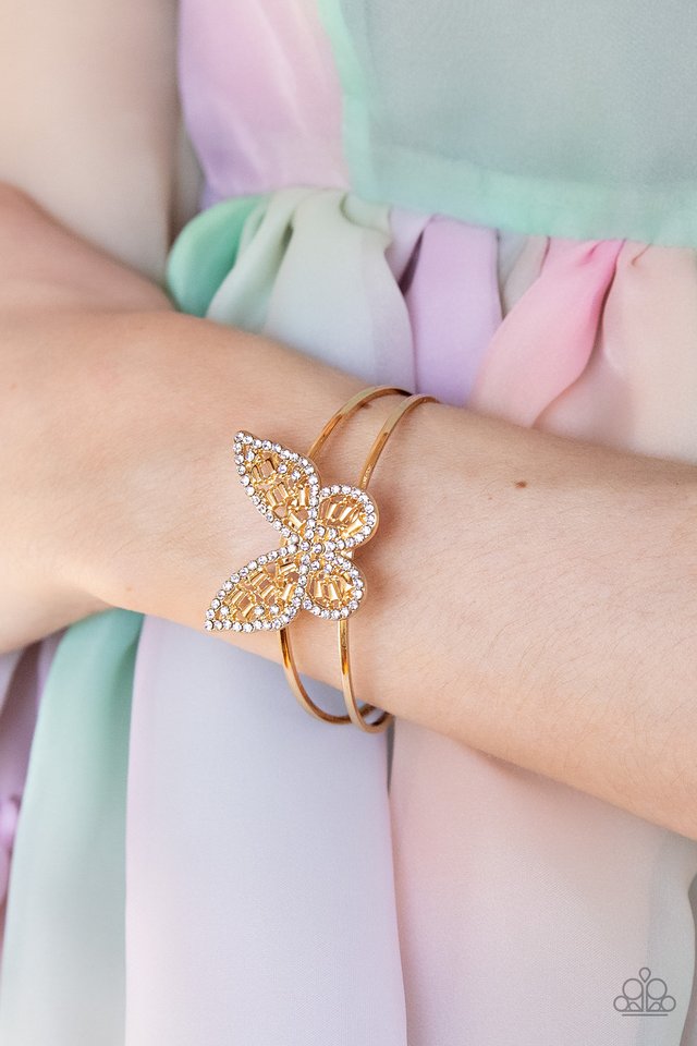Butterfly Bella - Gold - Paparazzi Bracelet Image