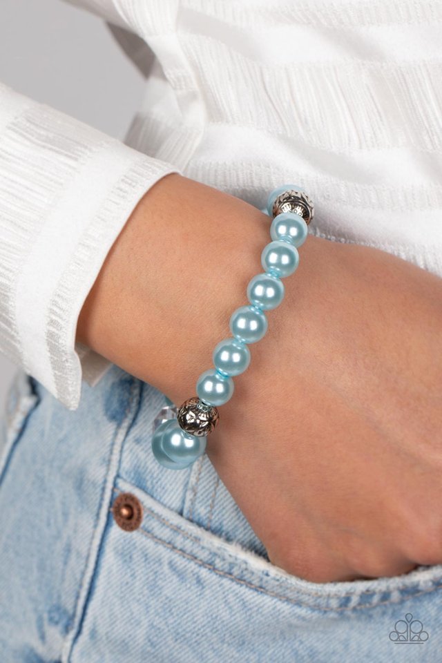 Royal Reward - Blue - Paparazzi Bracelet Image