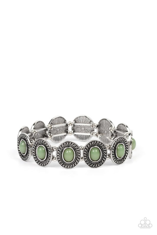 Dainty Delight - Green - Paparazzi Bracelet Image