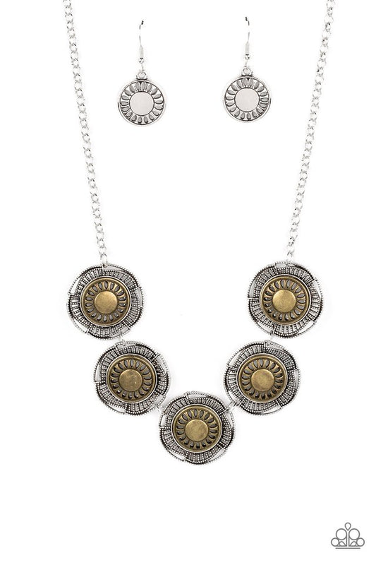 Desert Décor - Silver - Paparazzi Necklace Image