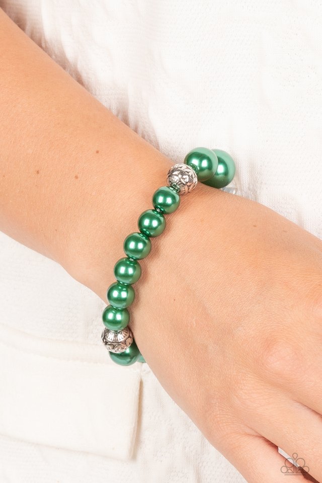 Royal Reward - Green - Paparazzi Bracelet Image