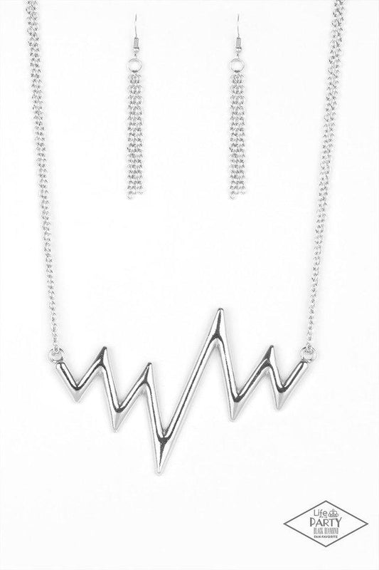 Paparazzi Necklace ~ In A Heartbeat - Silver