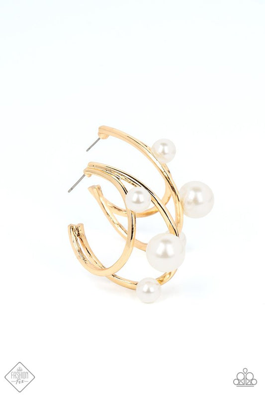 Metro Pier - Gold - Paparazzi Earring Image