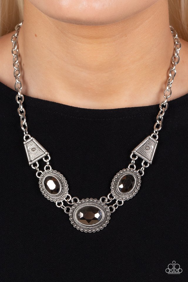 Textured TRAPEZOID - Silver - Paparazzi Necklace Image