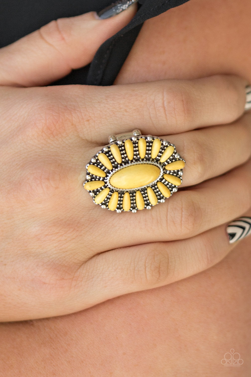 Paparazzi Ring ~ Cactus Cabana - Yellow
