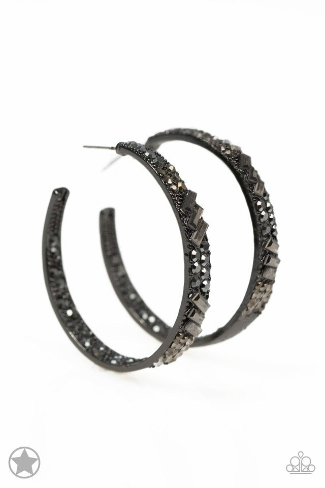 Paparazzi Blockbuster Earrings - GLITZY By Association - Black